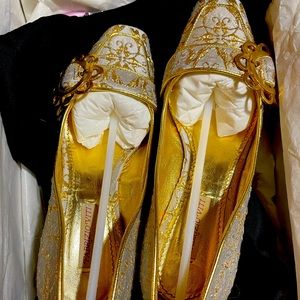 Fabrizio Viti Brocade Daisy Buckle Loafer